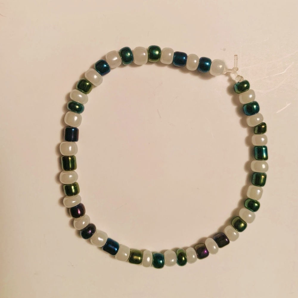 Beautiful bracelet metallic changes colours when reflected with light